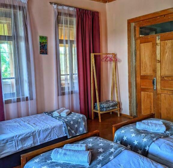 اتاق استاندارد سه نفره, Veli Guest House • საოჯახო სასტუმრო ველი