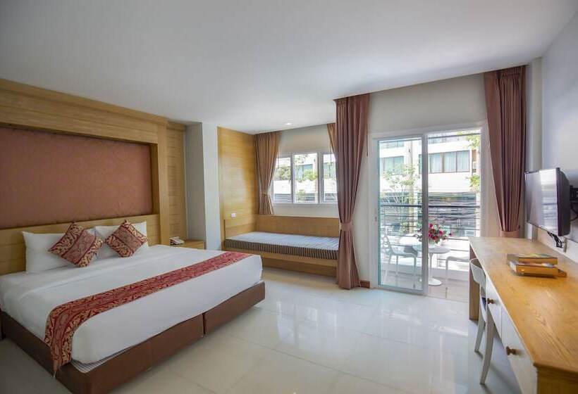 غرفة ديلوكس مزودة بشرفة, Sungthong Kamala Beach Resort