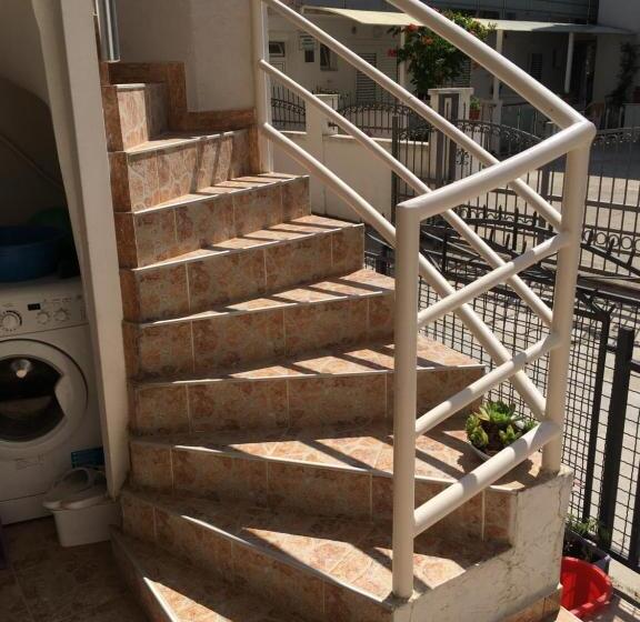 اتاق استاندارد سه نفره, Sobe Krin  Smestaj Canj