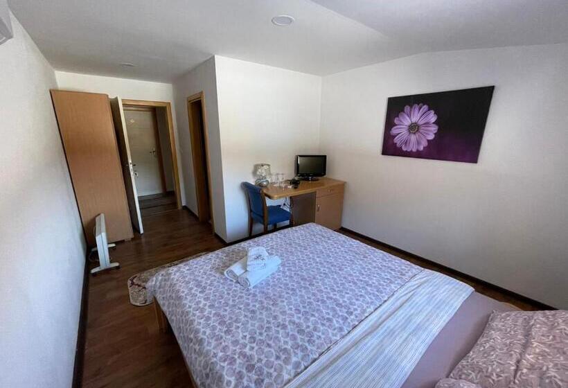 اتاق استاندارد, Motel Kula