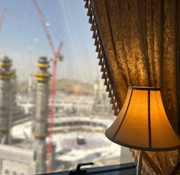 Студио Стандарт с Видом, Al Safwah Hotel First Tower 1
