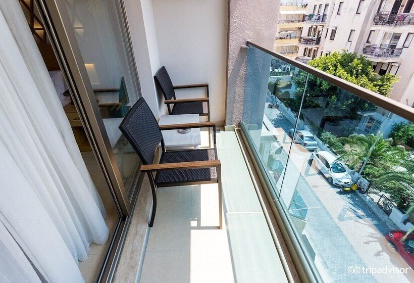 اتاق استاندارد, Aurasia Design