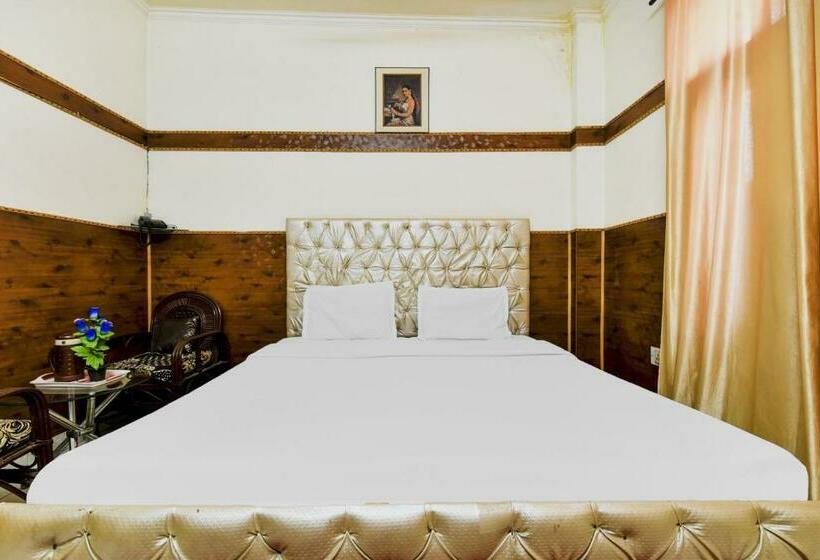 Трехместный Номер Классика, Oyo 87525  Green