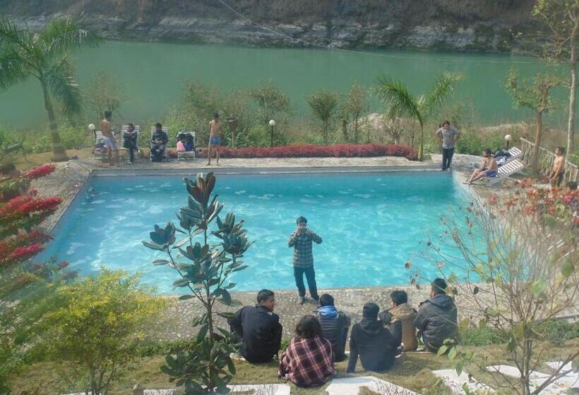 اتاق لوکس با بالکن, River Fun Beach Resort