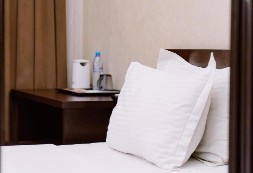 اتاق استاندارد یک تخته با بالکن, Pga Hotel Free Shuttle To Airport