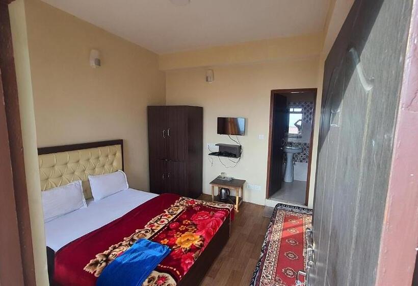 اتاق لوکس, Great Eastern Valley Residency