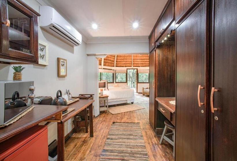 Люкс Вид на Реку, Serenity Mountain And Forest Lodge