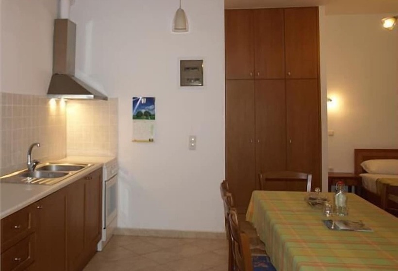 Апартаменты 2 Спальни, Aristea