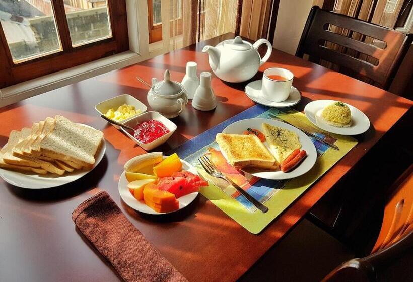Семейный Номер, Nuwara Eliya Hills Rest
