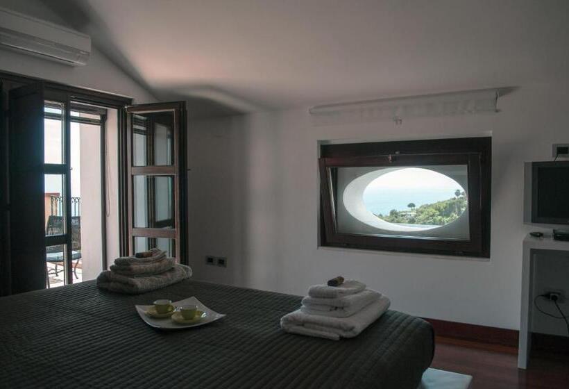 سوئیت پنت هاوس, Residence Zelzar