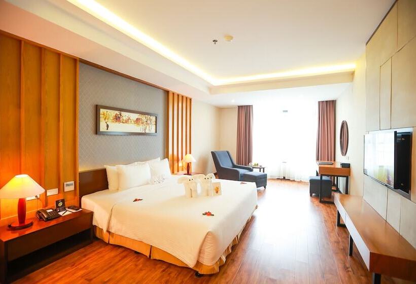 اتاق لوکس با چشم‌انداز دریا, Muong Thanh Luxury Nhat Le