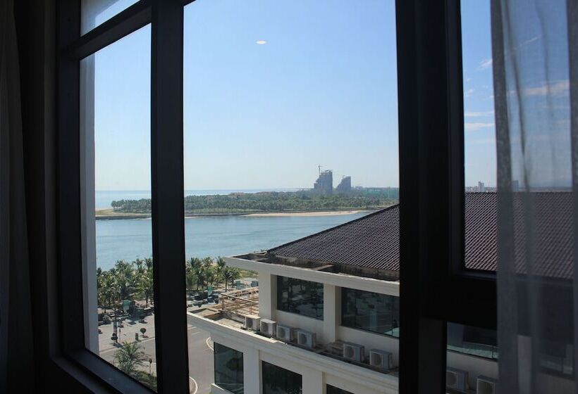 اتاق لوکس با چشم‌انداز دریا, Muong Thanh Luxury Nhat Le