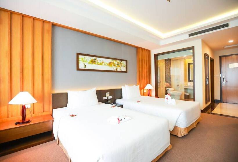 اتاق لوکس با چشم‌انداز دریا, Muong Thanh Luxury Nhat Le