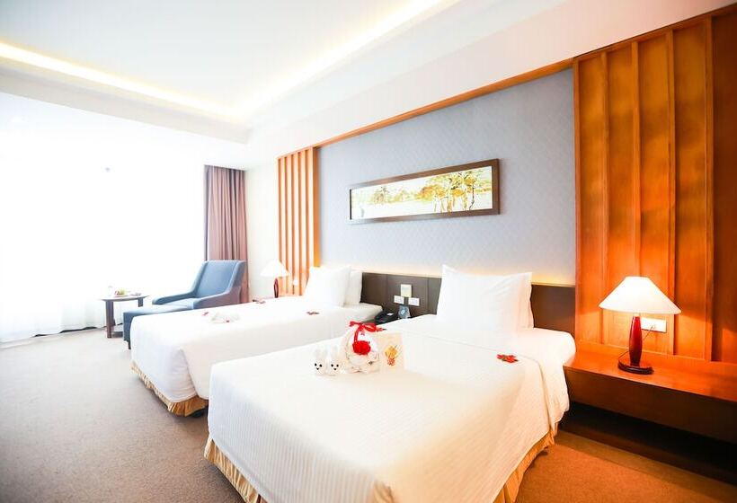 اتاق لوکس با چشم‌انداز دریا, Muong Thanh Luxury Nhat Le