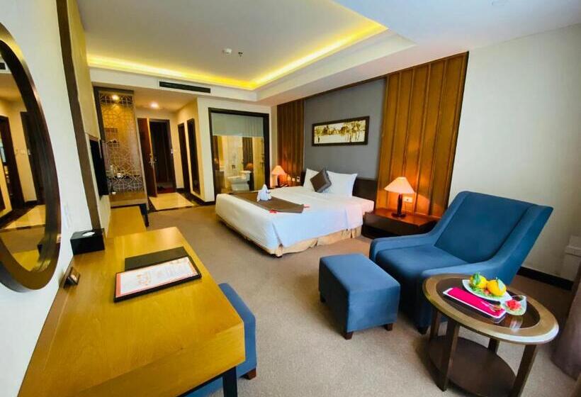 اتاق لوکس با چشم‌انداز دریا, Muong Thanh Luxury Nhat Le