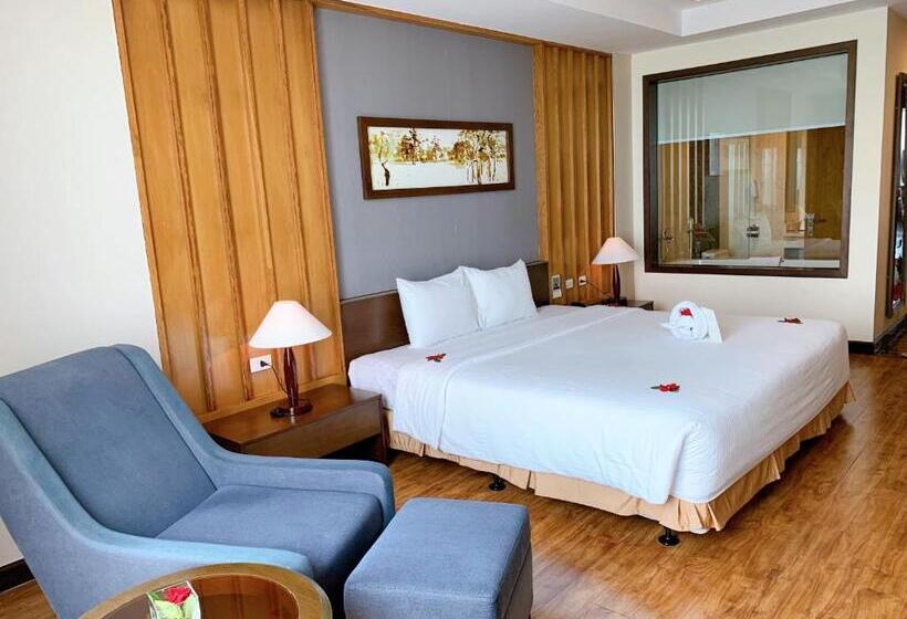 اتاق لوکس با چشم‌انداز دریا, Muong Thanh Luxury Nhat Le