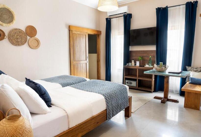 Классический Номер, Pesona Beach Resort & Spa