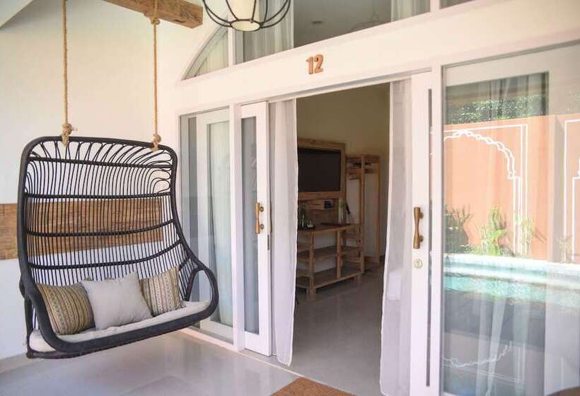 Quarto Estandar Cama King, Pesona Beach Resort & Spa