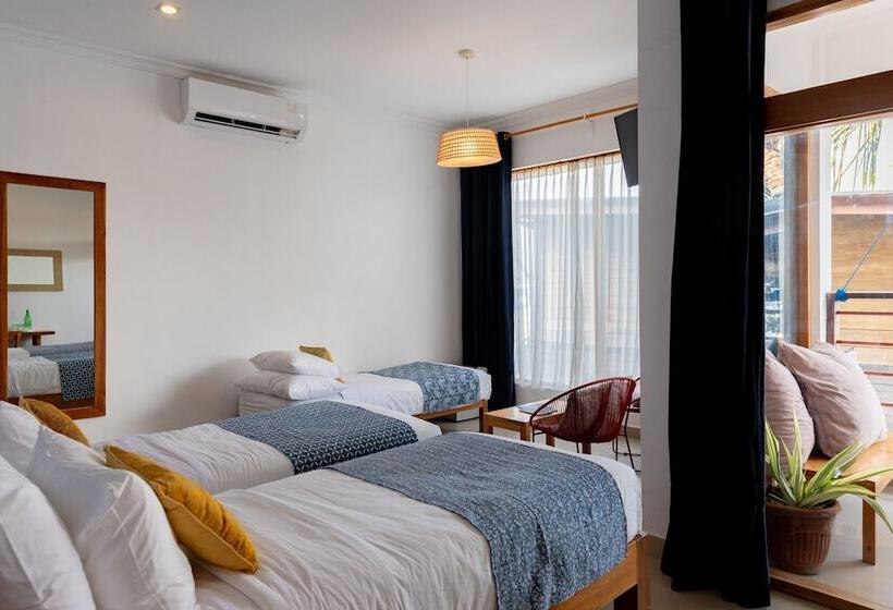 Quarto Triplo Standart Vista Mar Lateral, Pesona Beach Resort & Spa