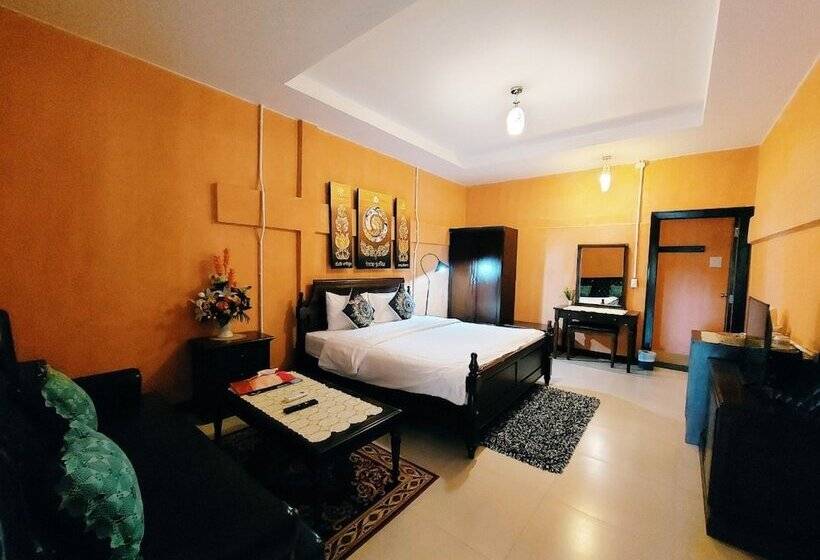 سوییت, Retro Box Hotel Chumphon
