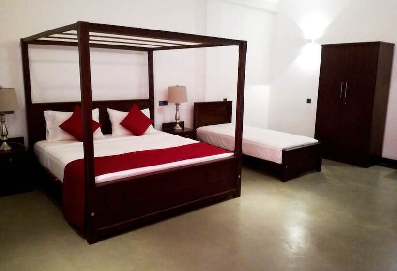 Трехместный Номер Deluxe, Hasara Hotel Galle