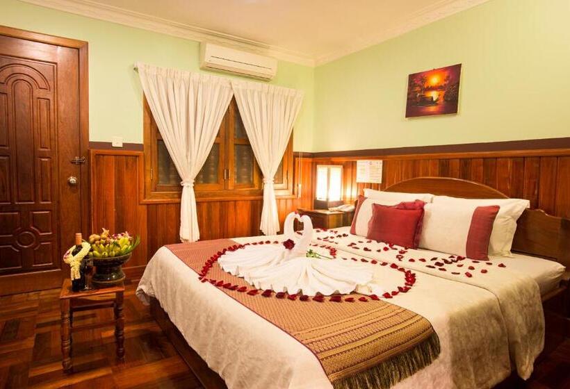 اتاق خانوادگی, Siem Reap Center
