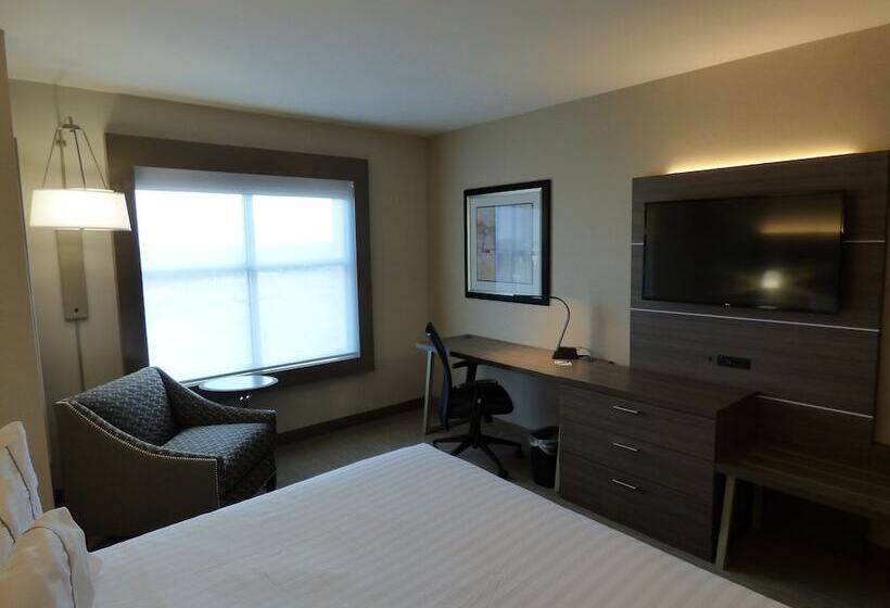 Номер Deluxe Адаптированный для Инвалидов, Holiday Inn Express & Suites Plymouth   Ann Arbor Area, An Ihg
