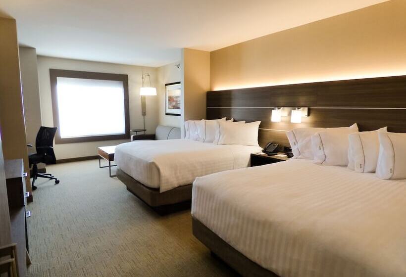Номер Deluxe Адаптированный для Инвалидов, Holiday Inn Express & Suites Plymouth   Ann Arbor Area, An Ihg