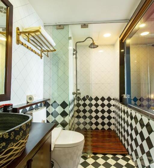 اتاق لوکس با چشم‌انداز شهر, Sapa House