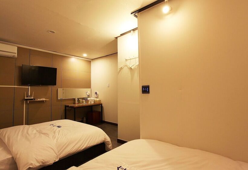 스탠다드 룸, W Mini Hotel   Hostel