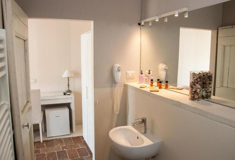 Номер Стандарт, Relais Casetta 56