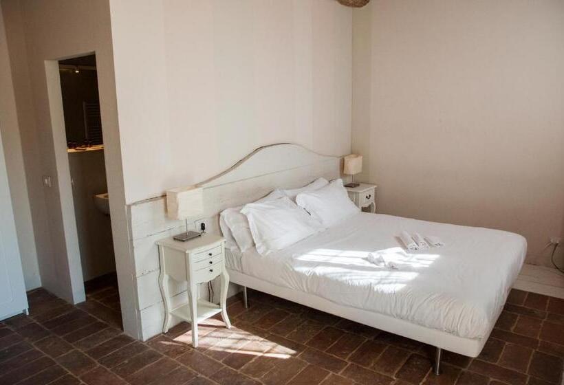 Номер Стандарт, Relais Casetta 56