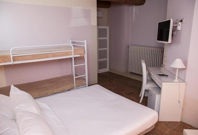 Четырехместный Номер Классик, Relais Casetta 56