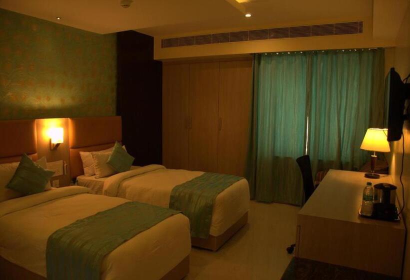 标准间, Renest Tirupati