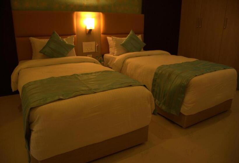 标准间, Renest Tirupati