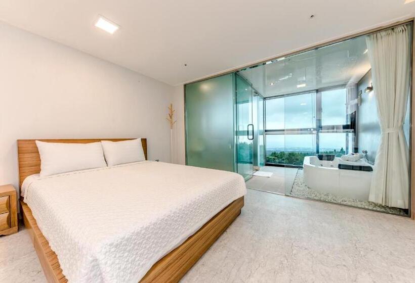Номер Стандарт 2 Двуспальные Кровати, Jeju I Ve Hotel & Resort