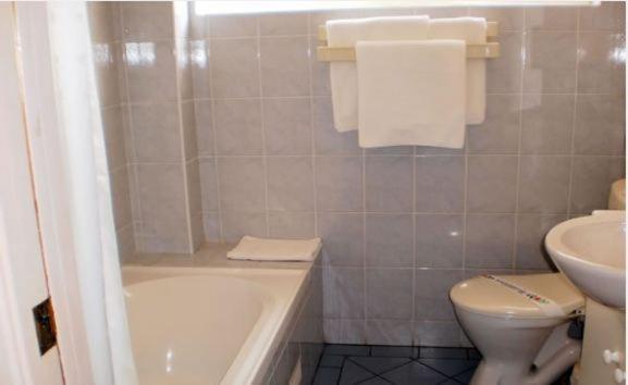Студия Стандарт, Lake Haven Motor Inn