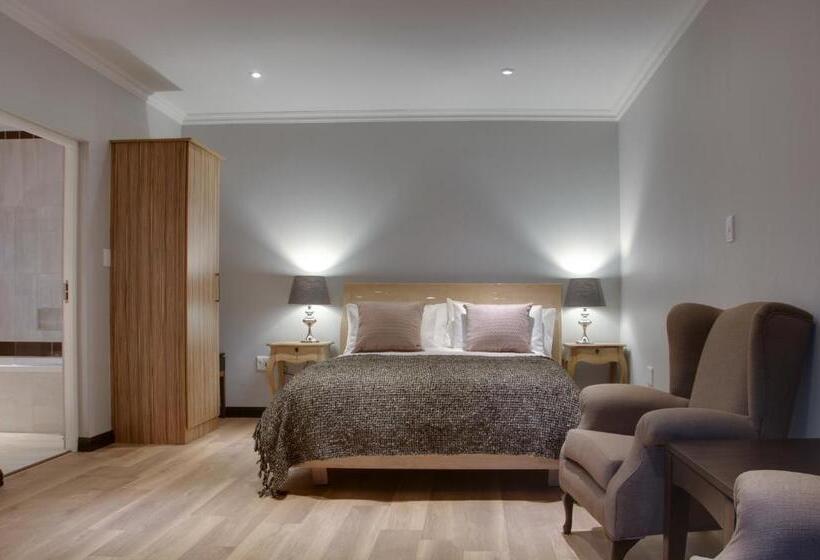 استودیوی استاندارد, Ilanda Guest House
