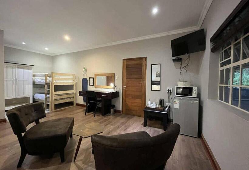اتاق سوپریور خانوادگی, Ilanda Guest House