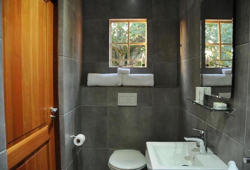 اتاق استاندارد سه نفره, Ilanda Guest House