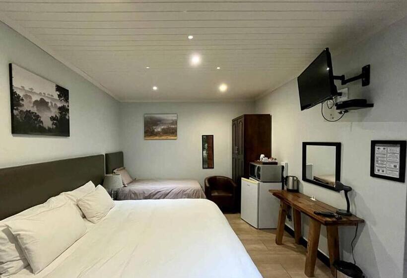 اتاق استاندارد سه نفره, Ilanda Guest House