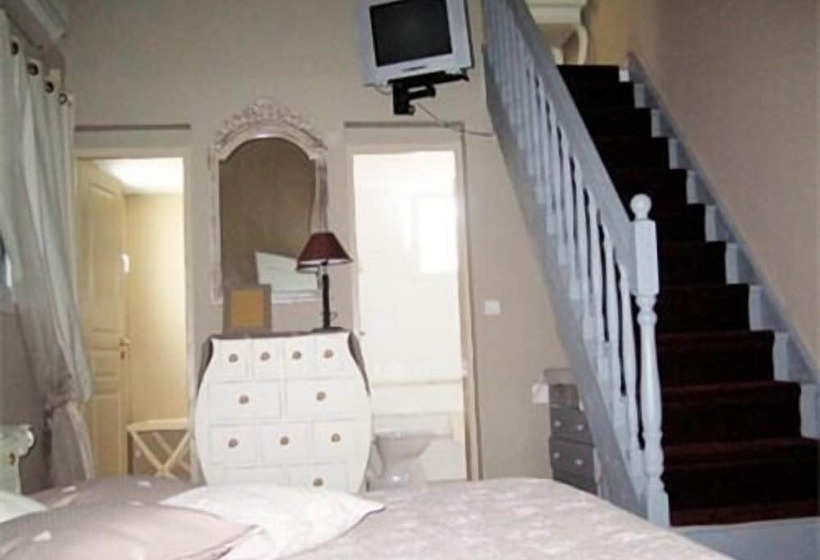 חדר סטנדרט לארבעה, La Villa Blanche