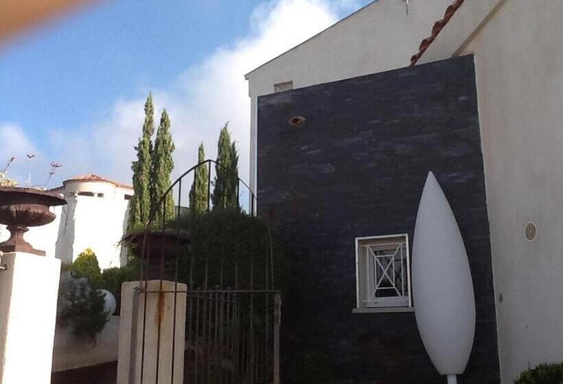 חדר סטנדרט לארבעה, La Villa Blanche