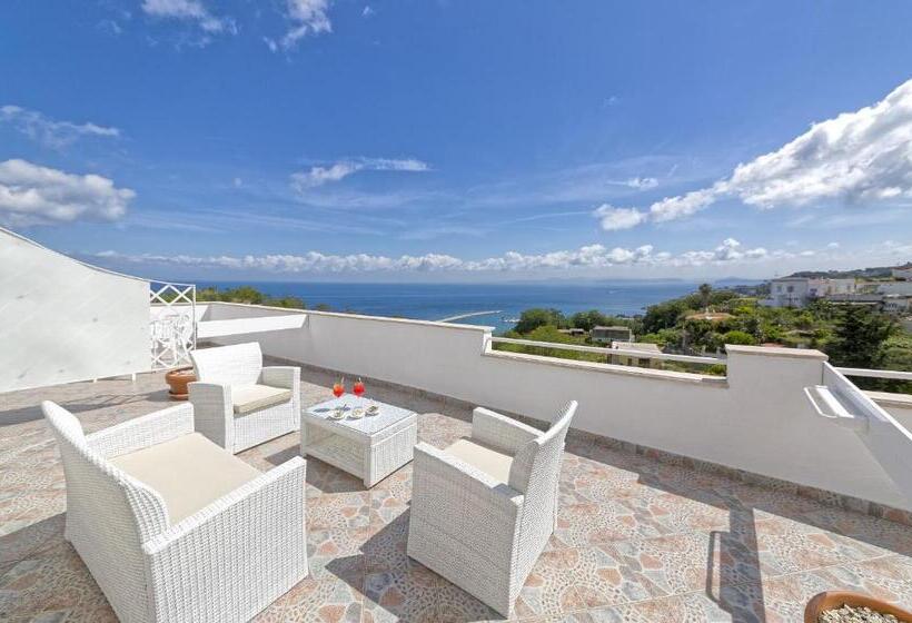 اتاق سوپریور با چشم‌انداز دریا, Villa D'orta