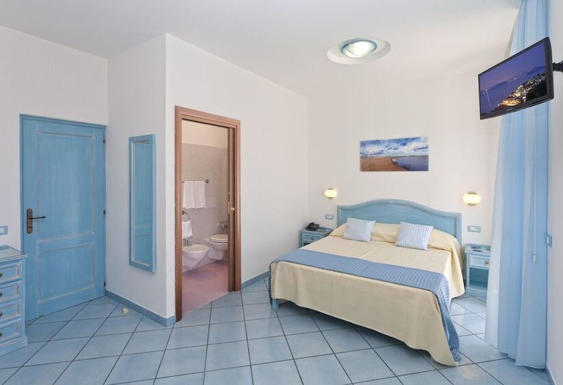 اتاق سوپریور با چشم‌انداز دریا, Villa D'orta