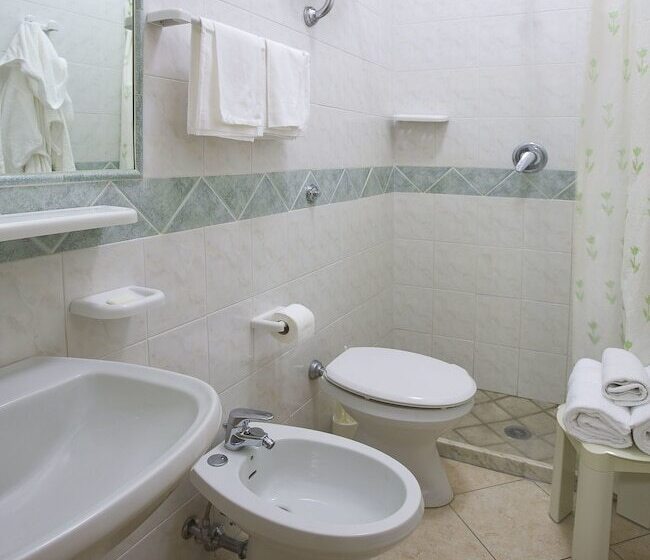 اتاق استاندارد با چشم‌انداز دریا, Villa D'orta