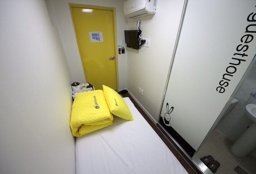 标准单人间, 24 Guesthouse Myeongdong Town