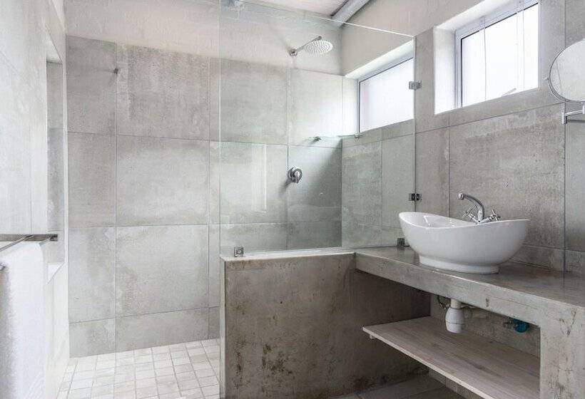 Дом 1 Спальня, Blue Bay Lodge