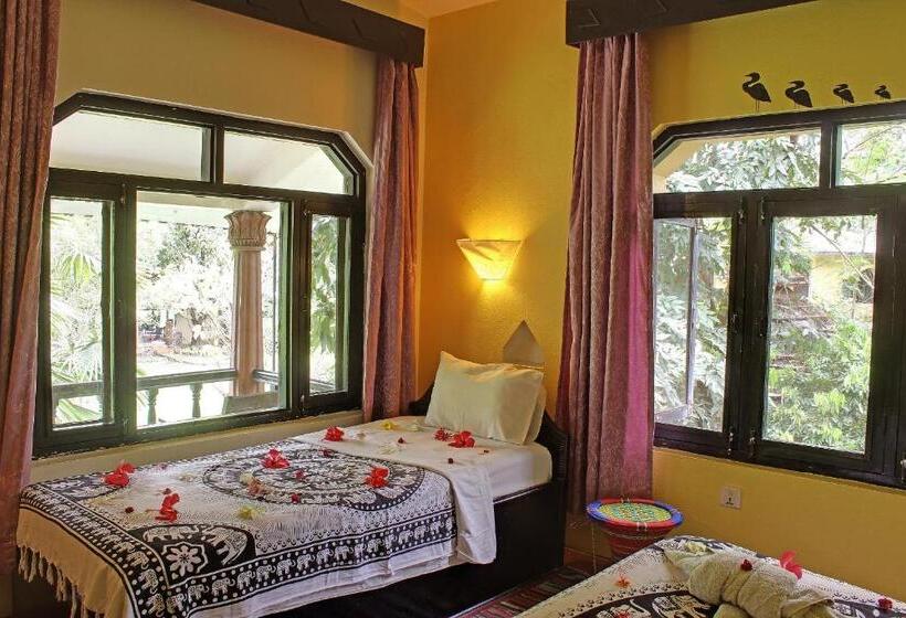 اتاق خانوادگی با چشم‌انداز باغ, Sapana Village Lodge