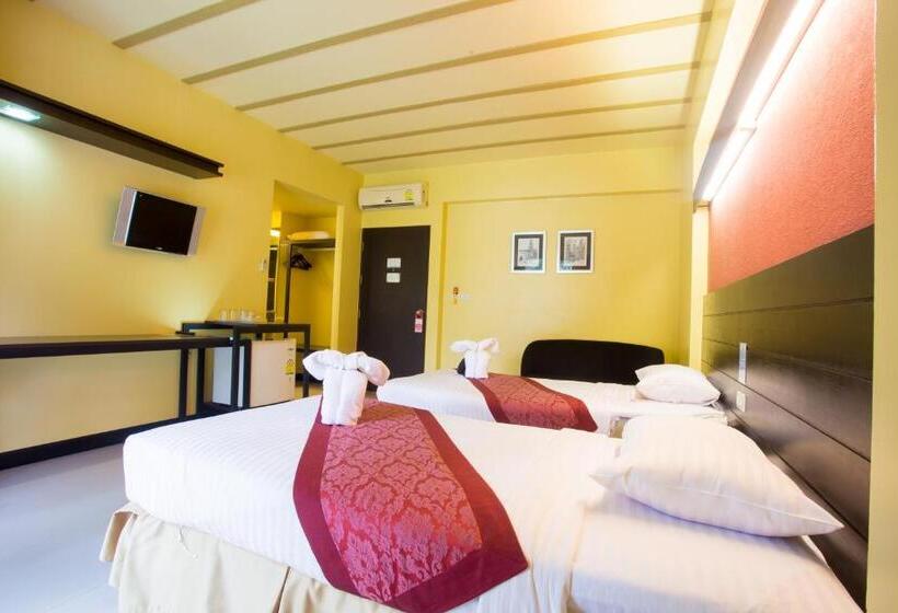 اتاق سوپریور با چشم‌انداز کوهستان, Brookside Valley Resort